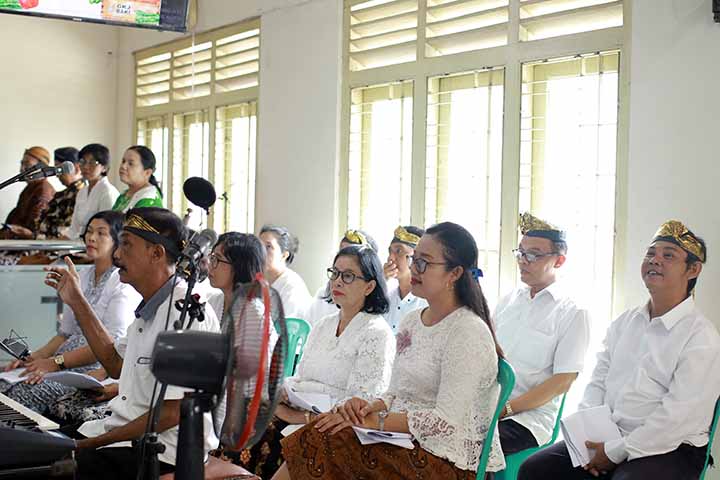 galeri, Riyaya Unduh-Unduh Tahun 2024 di GKJ Induk, gereja kristen jawa, gkj, gkj baki, gereja kristen jawa baki, baki, sukoharjo, gkj klasis sukoharjo, klasis sukoharjo, klasis, sinode gkj, sinode 